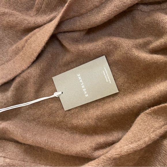 Everlane Alpaca Wrap Sweater - Picture 6 of 7